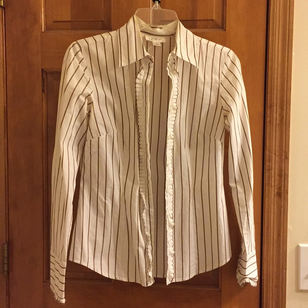 Ann taylor loft ruffle button up